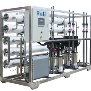 เครื่องกรองน้ำบริสุทธิ์รีเวิร์สออสโมซิส ขนาด 5000 ลิตร มาพร้อมไส้กรองหลักและปั๊ม แรงดันไฟฟ้า: 380V