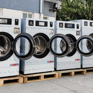 เครื่องซักผ้าพาณิชย์ (Laundromat machines)