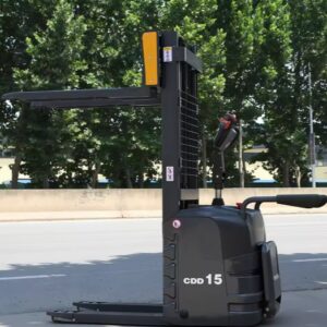 รถยกไฟฟ้า (Electric Stacker)